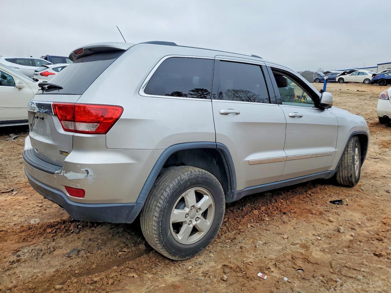 2012 JEEP GRAND CHEROKEE LAREDO photo 3