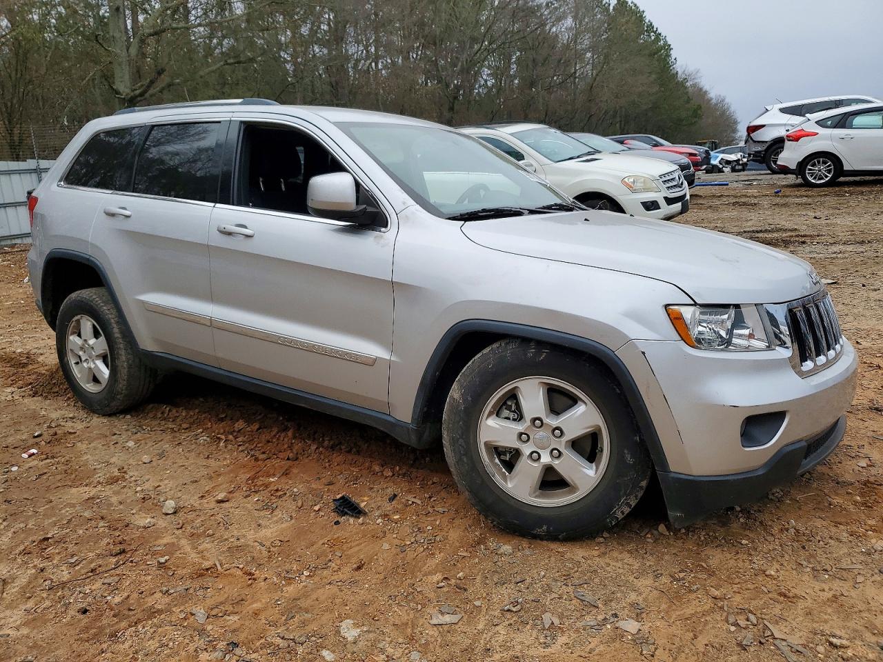 2012 JEEP GRAND CHEROKEE LAREDO photo 4