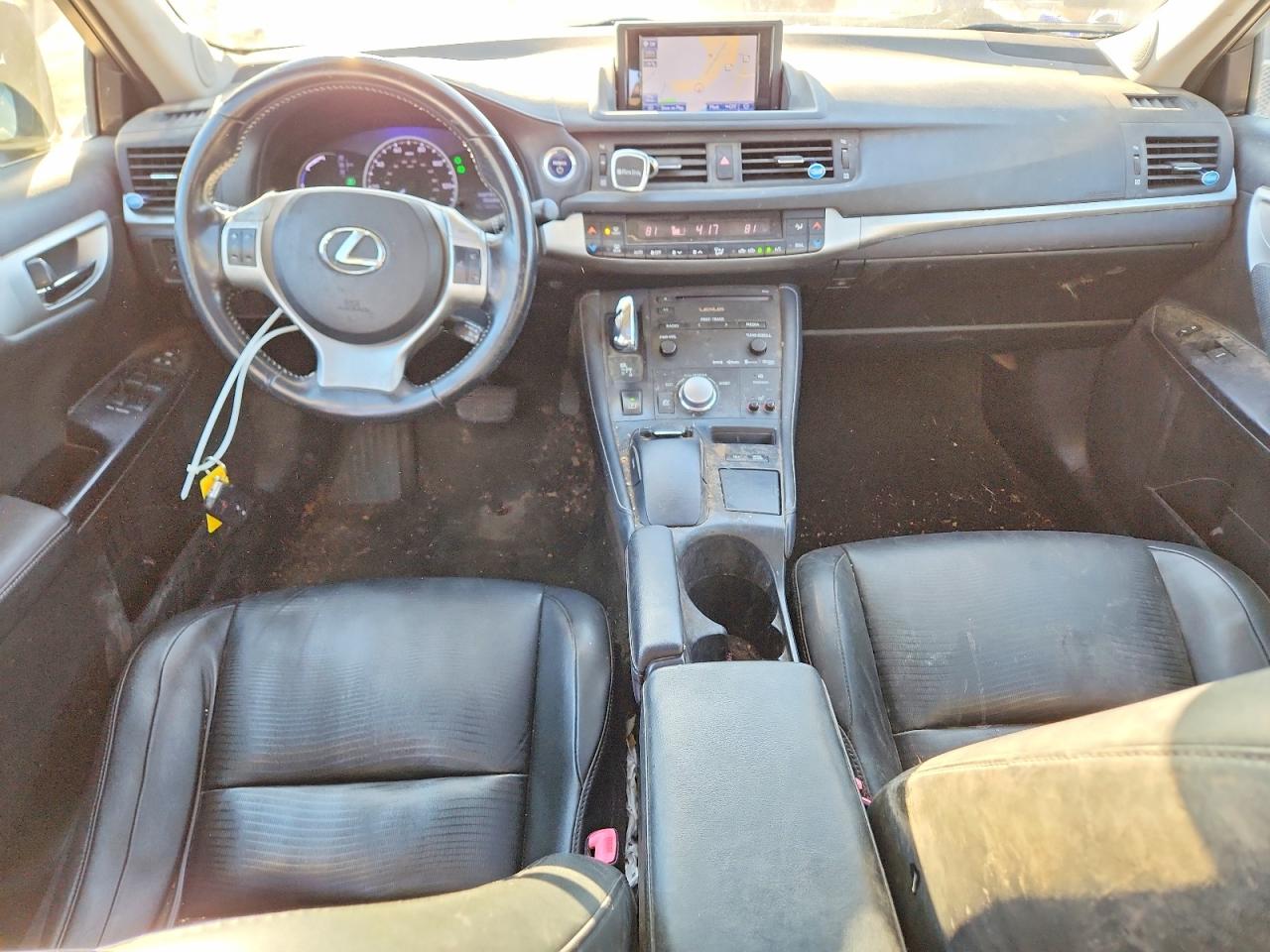2013 LEXUS CT 200 photo 8