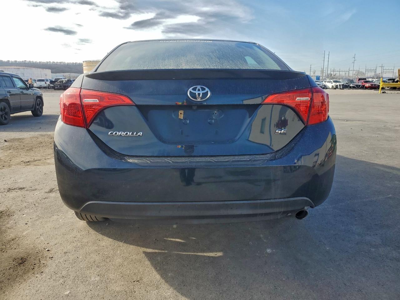 2019 TOYOTA COROLLA L photo 6