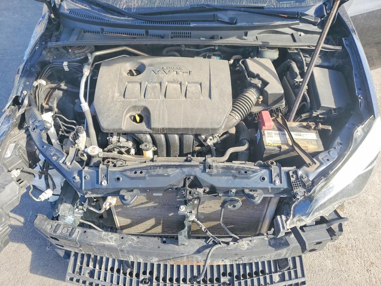 2019 TOYOTA COROLLA L photo 11