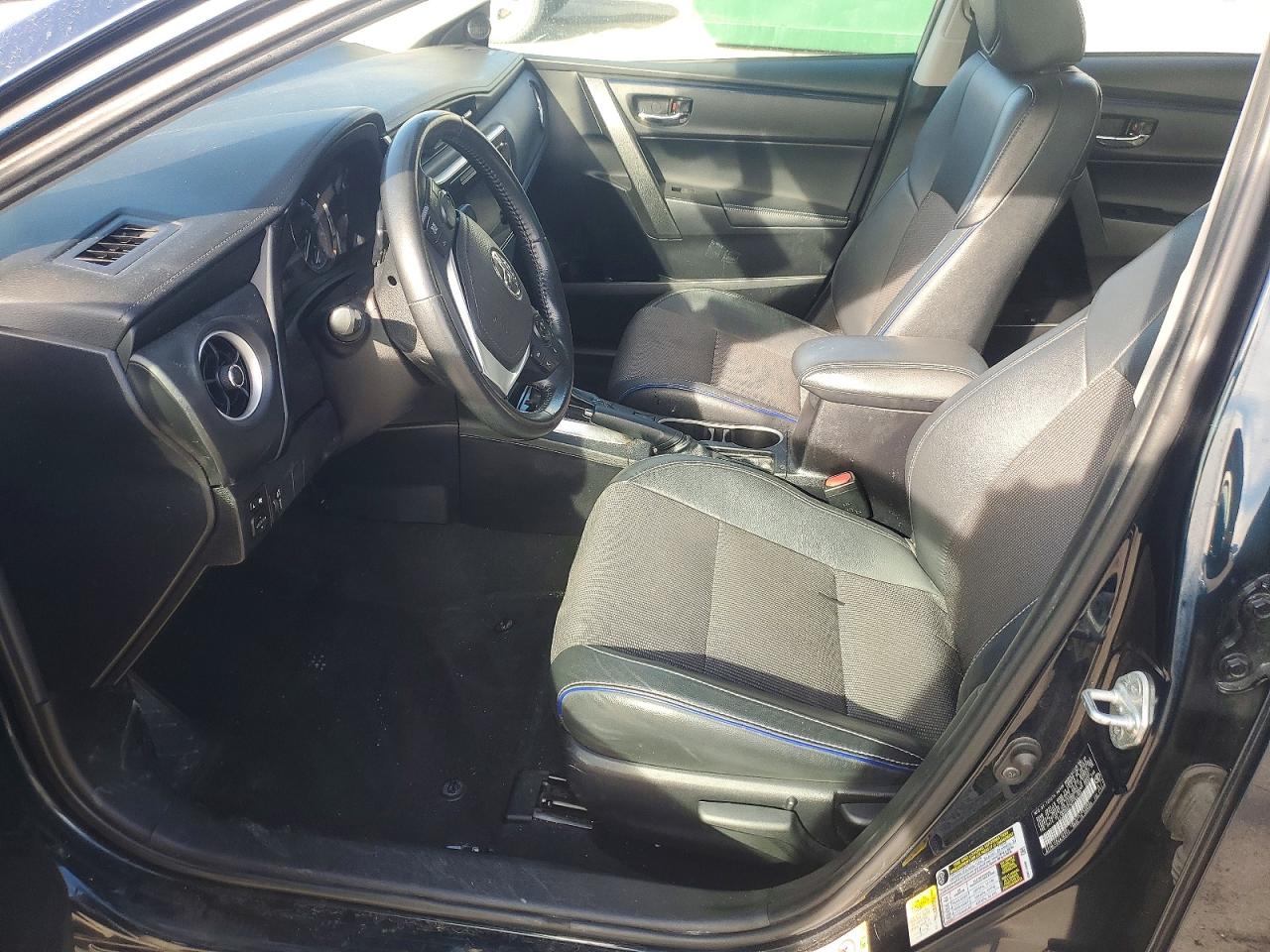 2019 TOYOTA COROLLA L photo 7