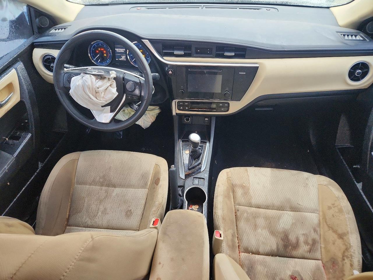 2017 TOYOTA COROLLA L photo 15