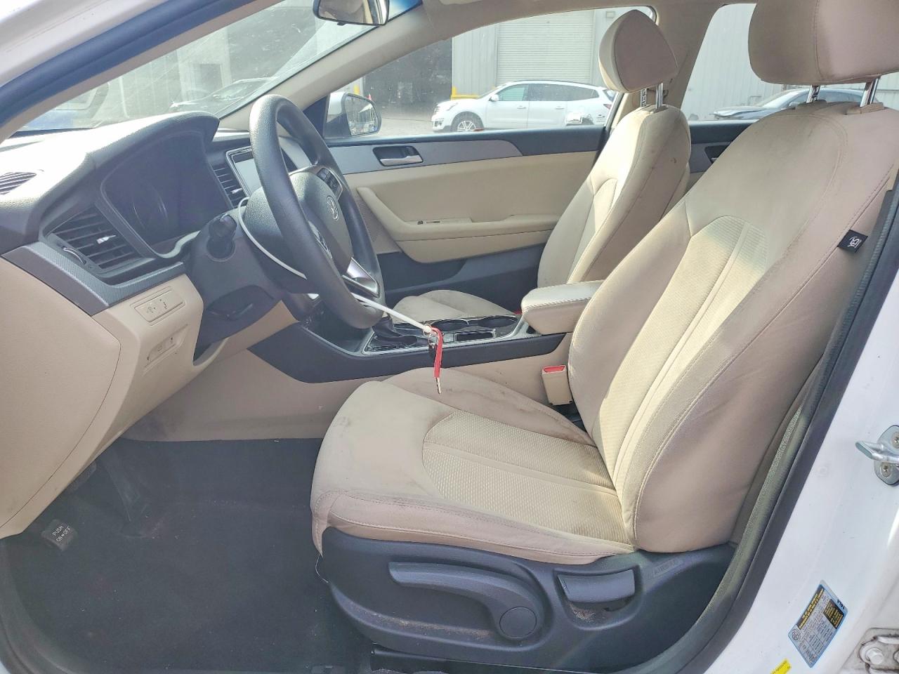 2018 HYUNDAI SONATA SE photo 7