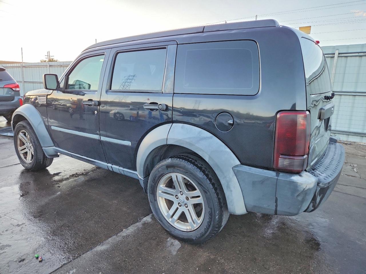 2008 DODGE NITRO SXT photo 3