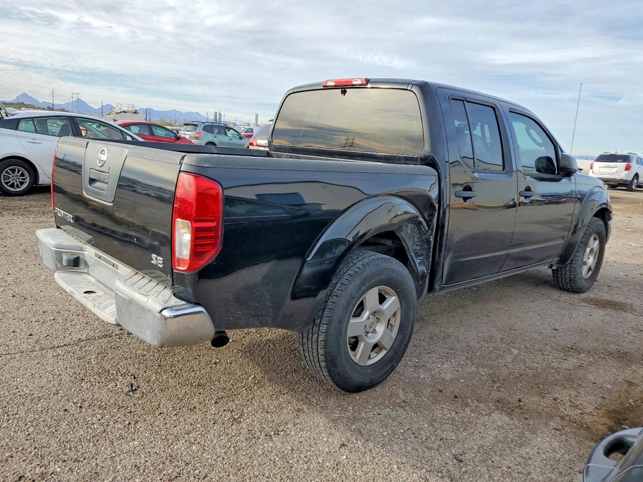 2006 NISSAN FRONTIER CREW CAB LE photo 3