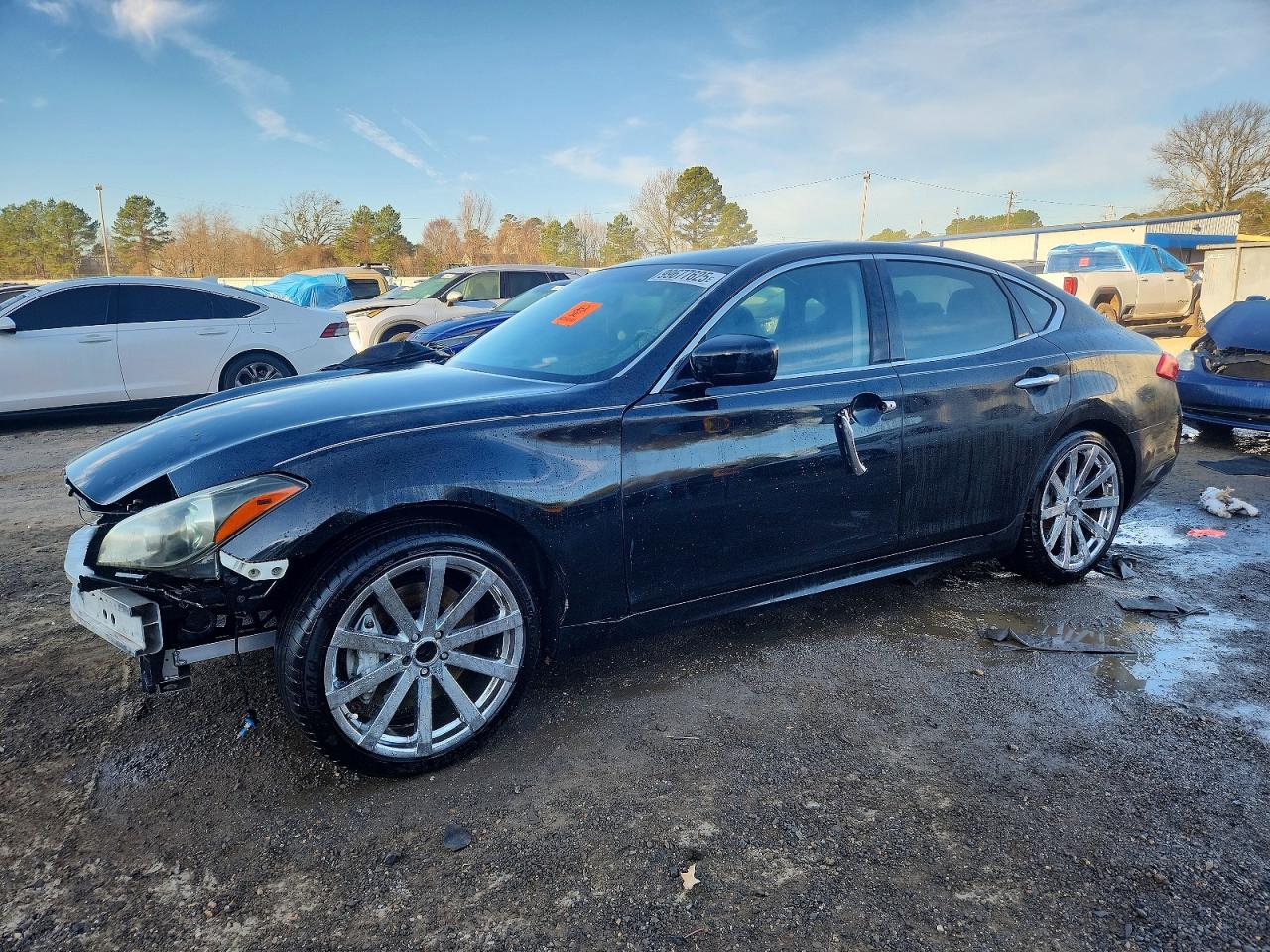 2011 INFINITI M37