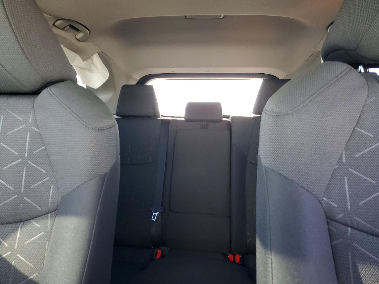 2024 TOYOTA RAV4 XLE photo 10
