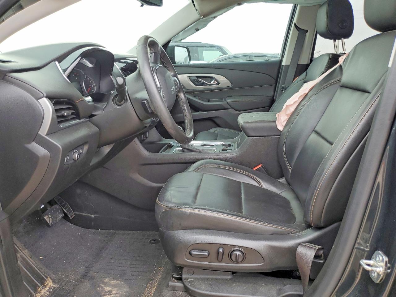 2020 CHEVROLET TRAVERSE RS photo 13