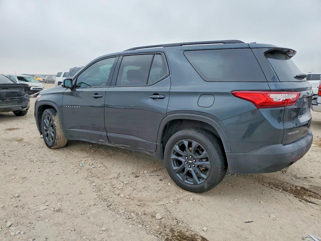 2020 CHEVROLET TRAVERSE RS photo 3