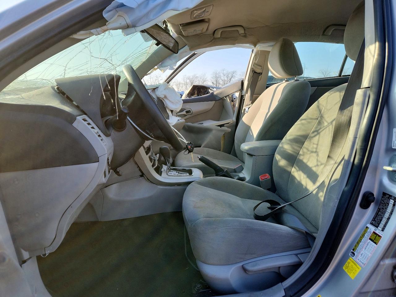 2011 TOYOTA COROLLA BASE photo 7