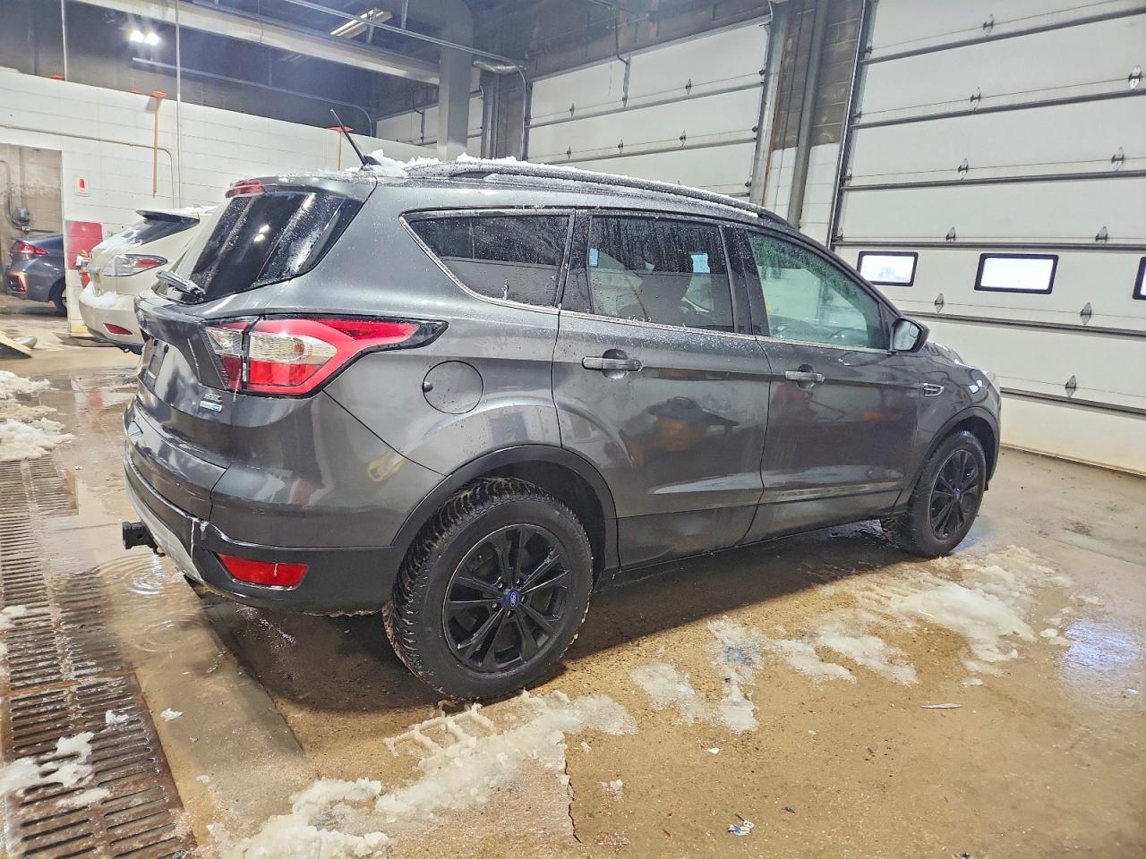 2018 FORD ESCAPE SEL photo 3