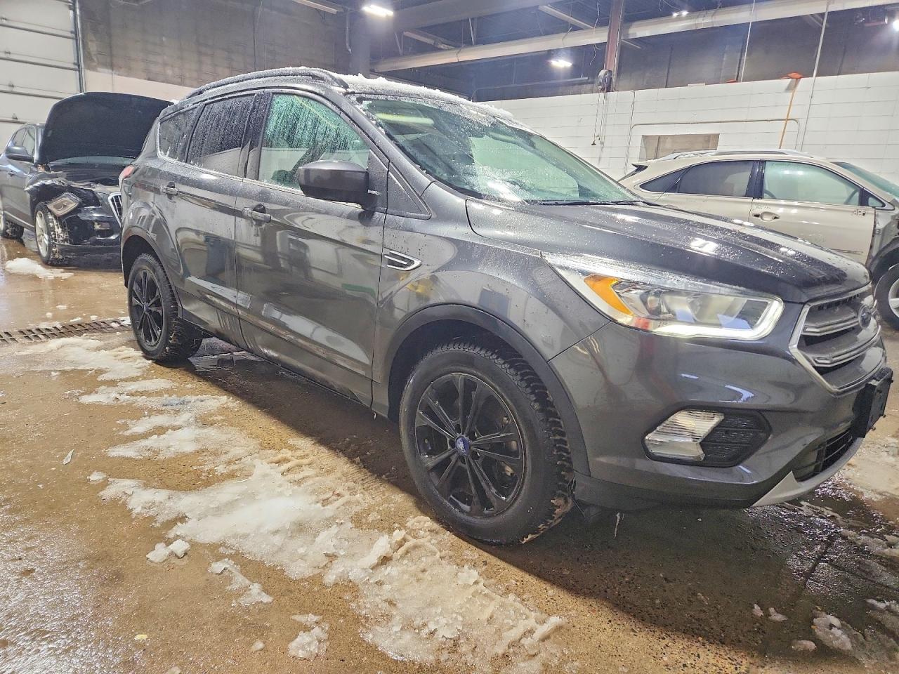 2018 FORD ESCAPE SEL photo 4