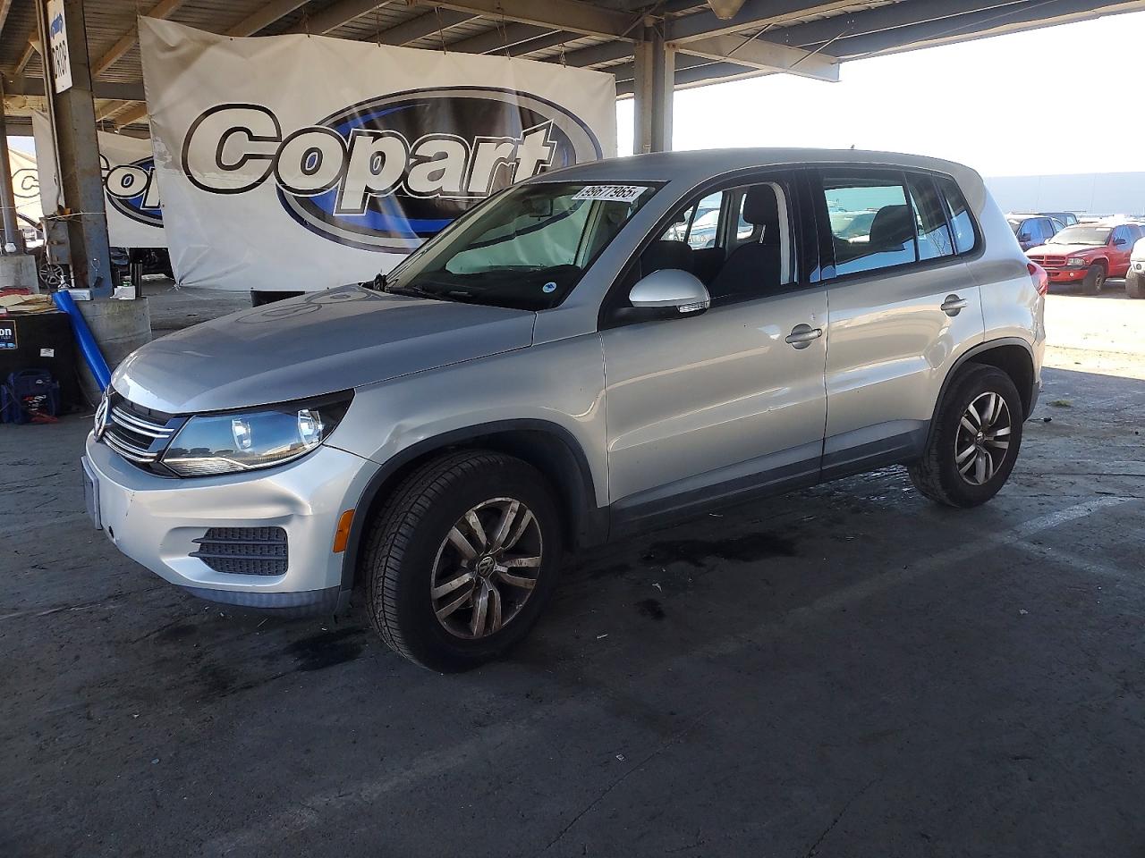 2012 VOLKSWAGEN TIGUAN