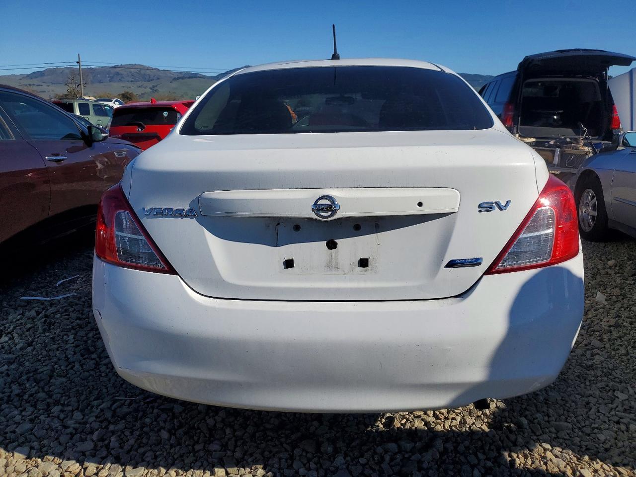 2012 NISSAN VERSA S photo 6