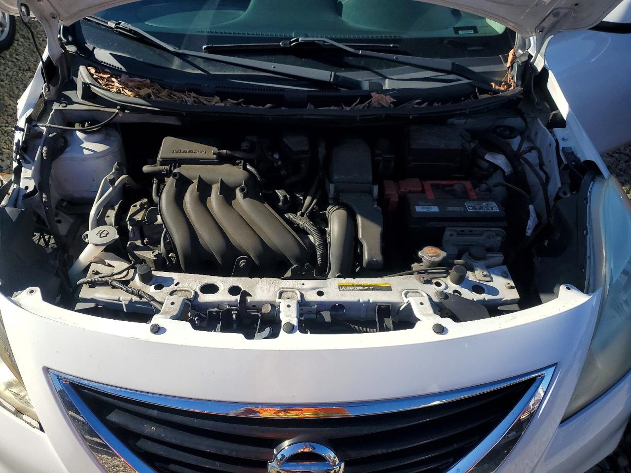 2012 NISSAN VERSA S photo 11