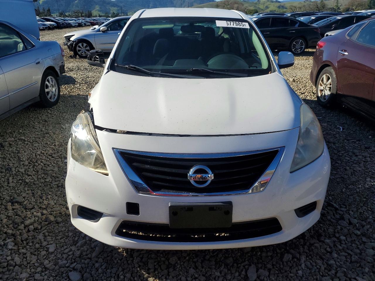 2012 NISSAN VERSA S photo 5