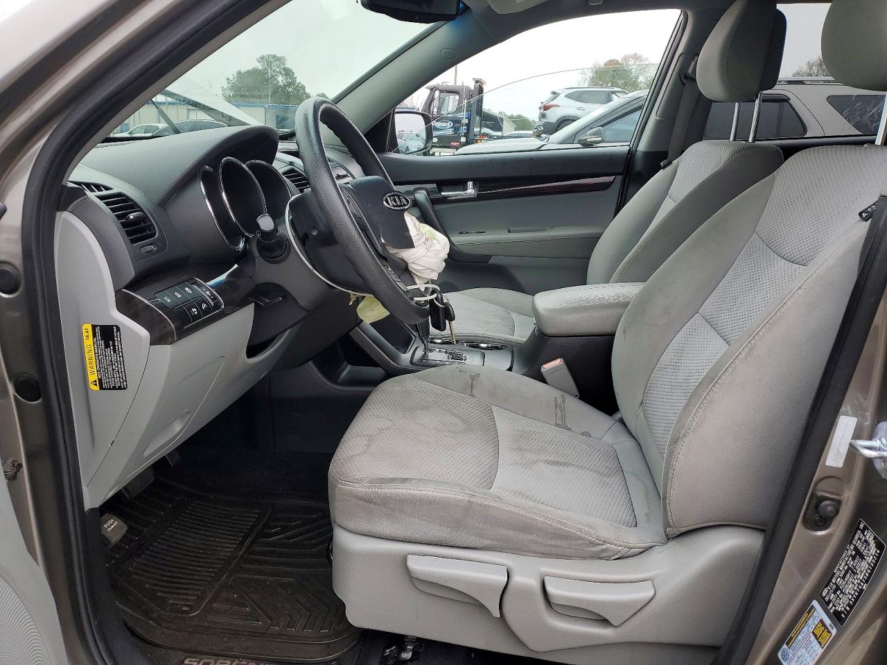 2011 KIA SORENTO BASE photo 7