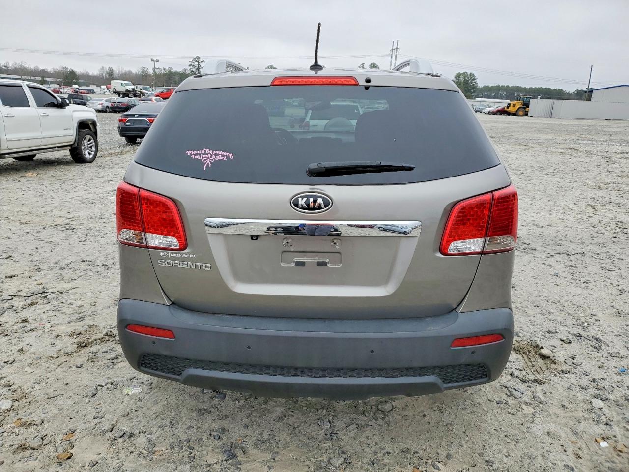 2011 KIA SORENTO BASE photo 6