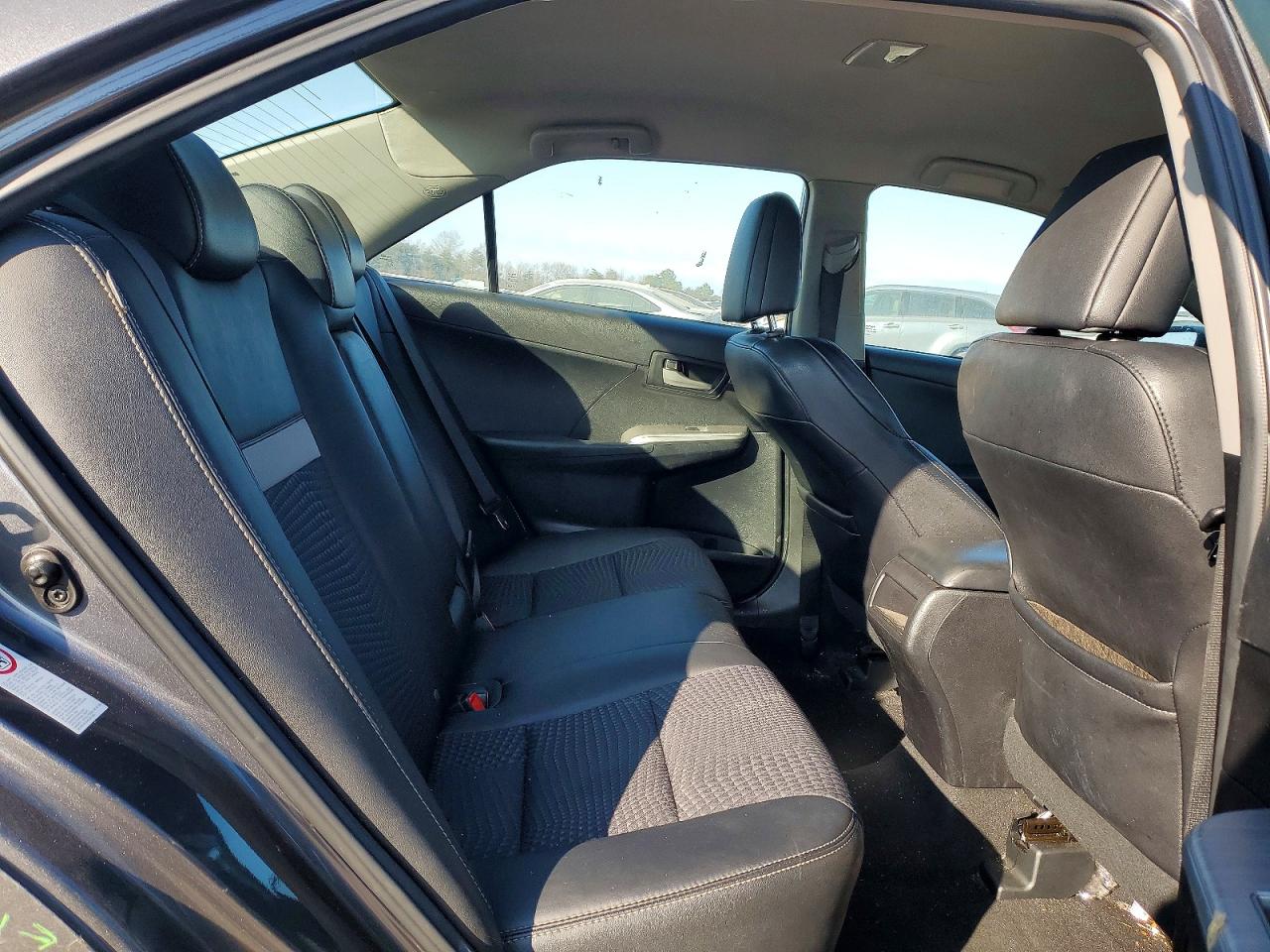 2013 TOYOTA CAMRY SE photo 10