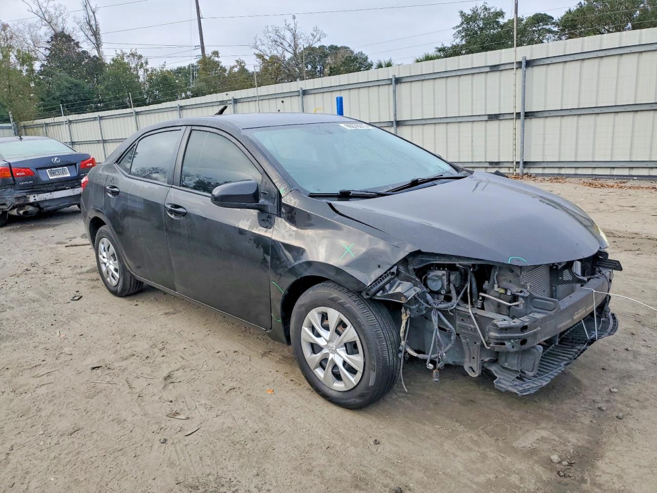 2014 TOYOTA COROLLA L photo 4