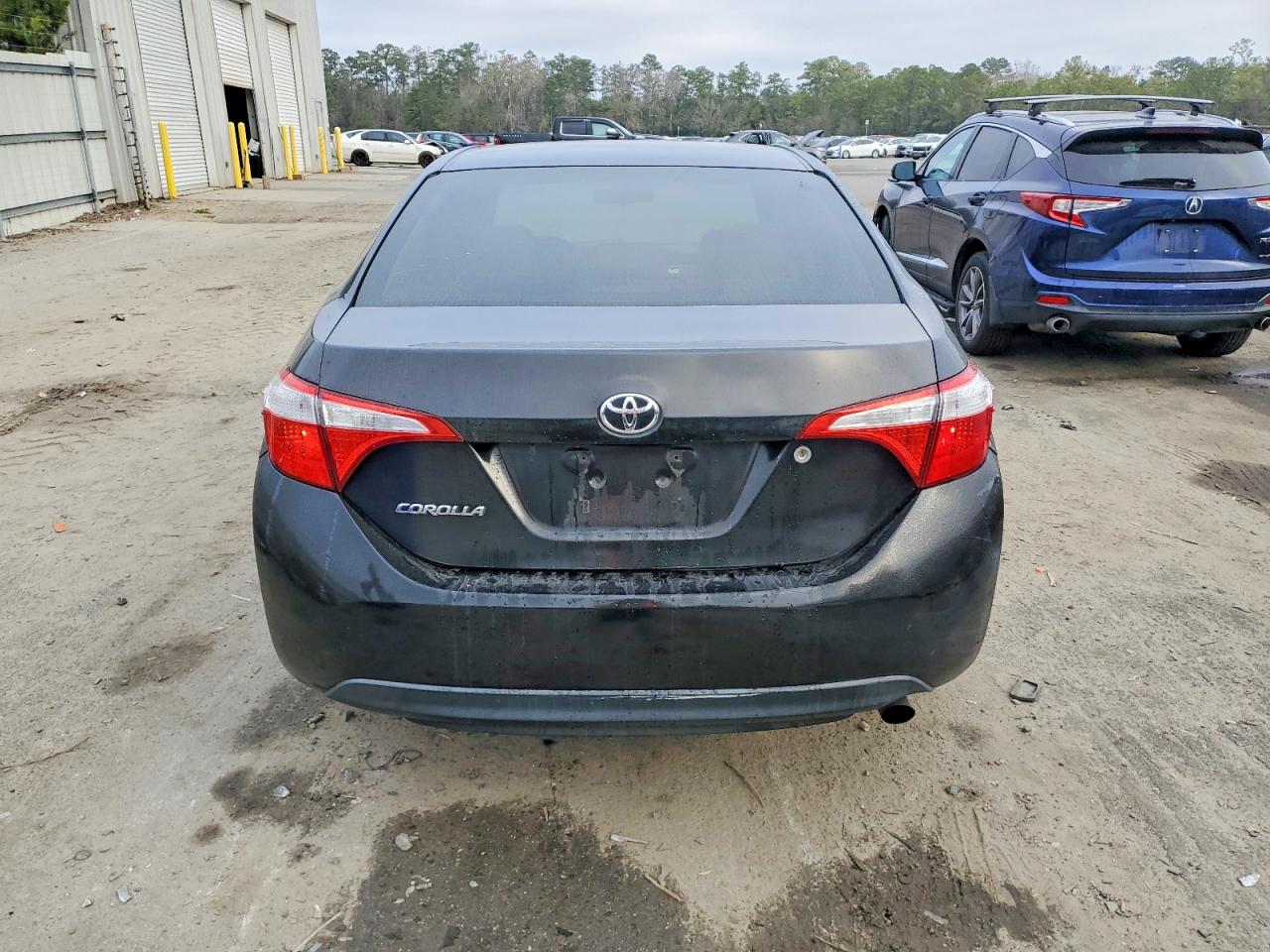 2014 TOYOTA COROLLA L photo 6