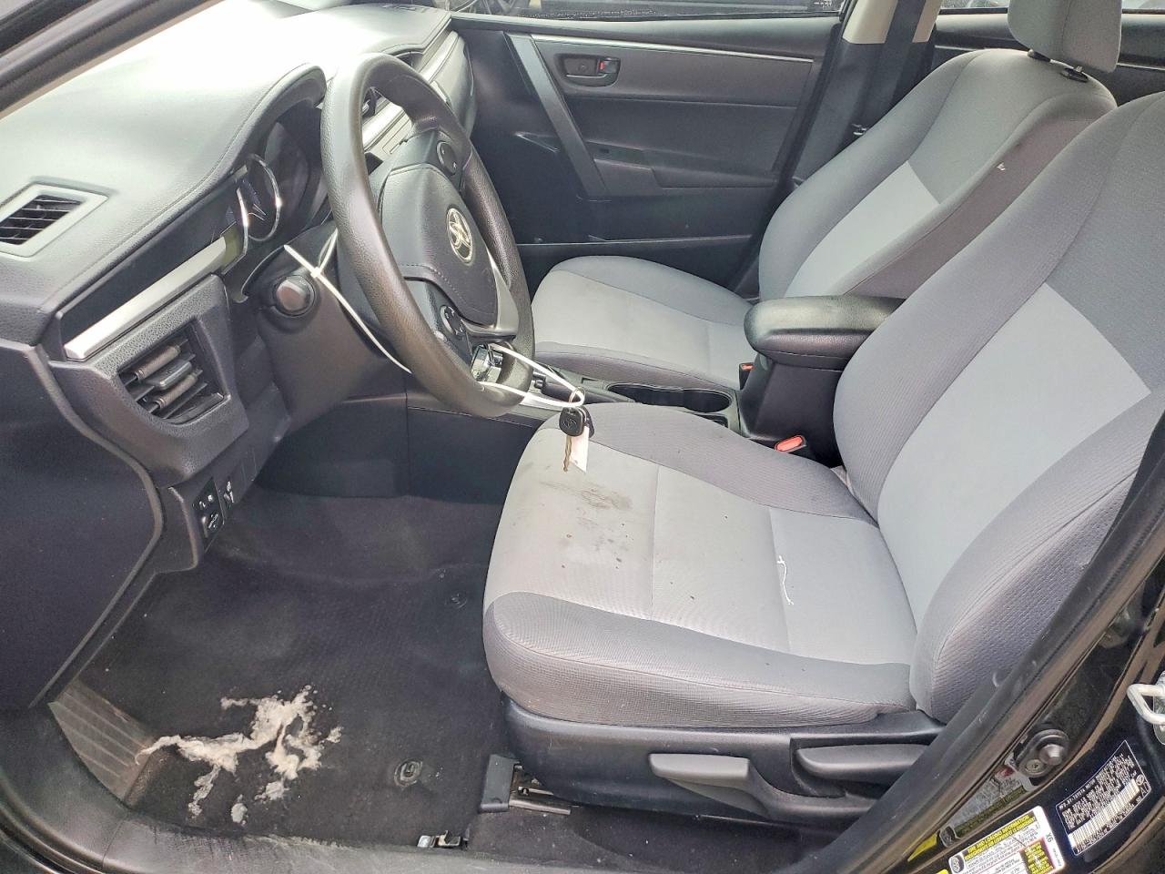 2014 TOYOTA COROLLA L photo 7