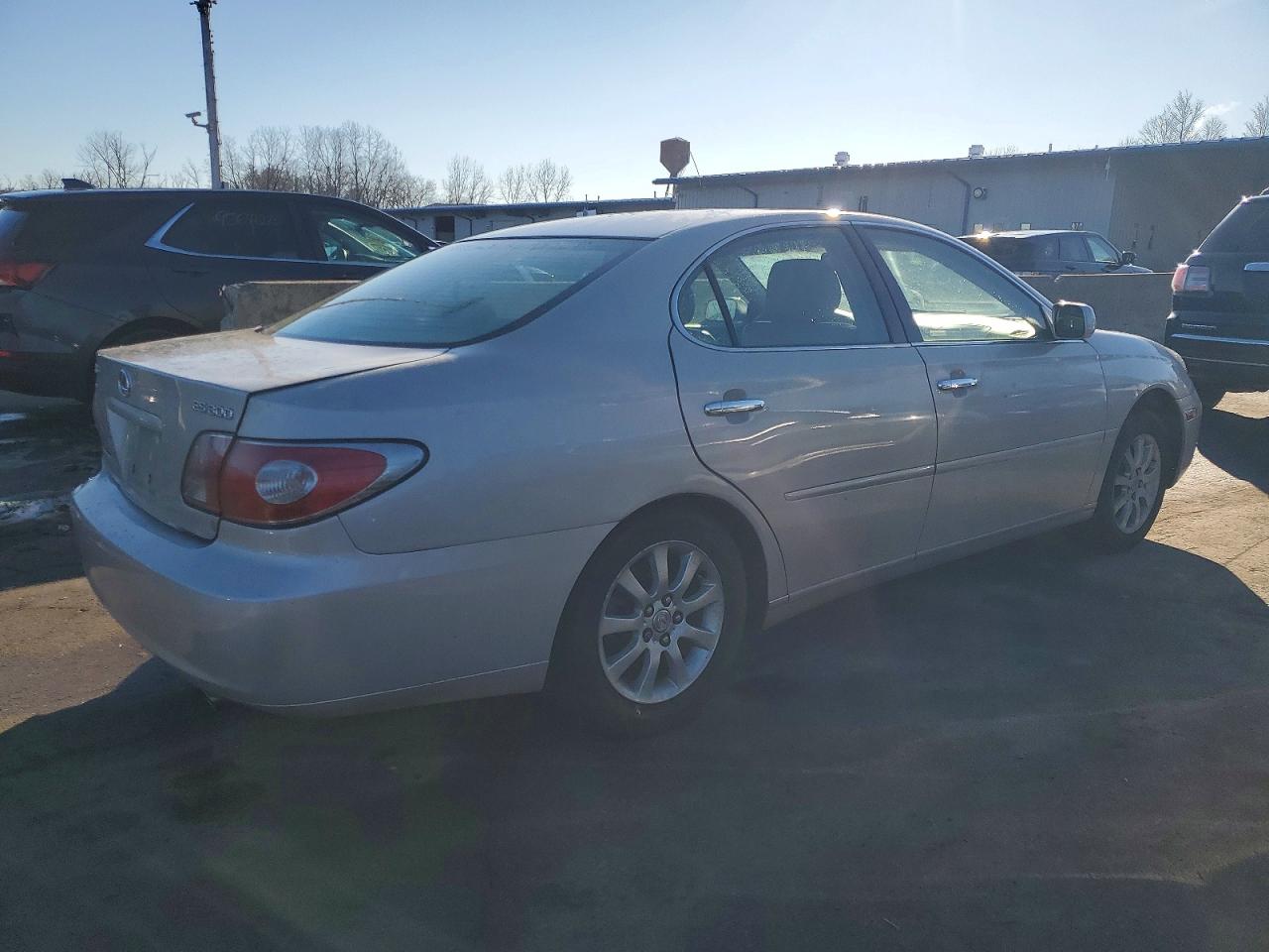 2002 LEXUS ES 300 photo 5