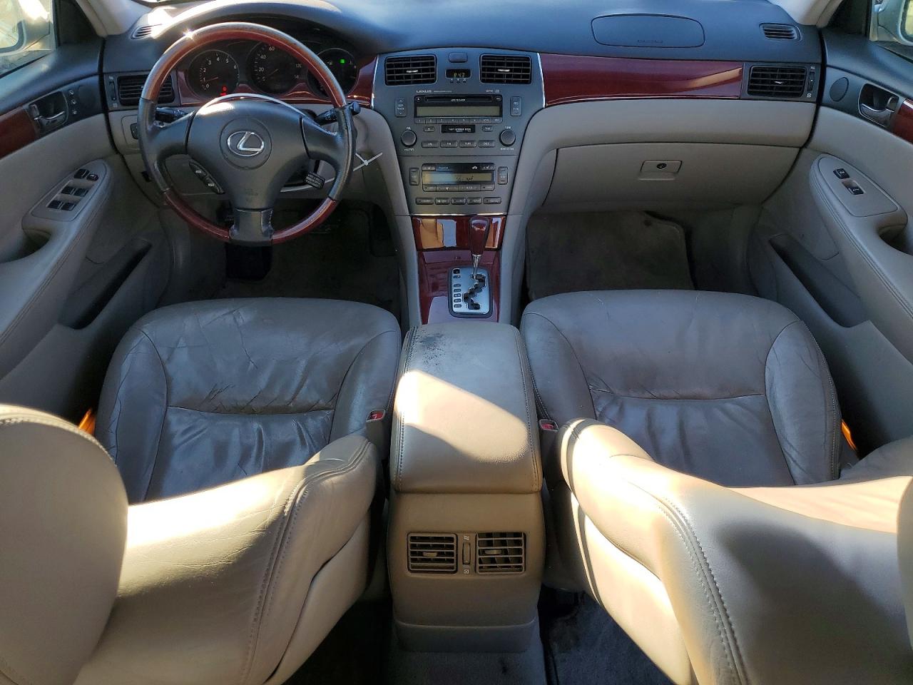 2002 LEXUS ES 300 photo 15