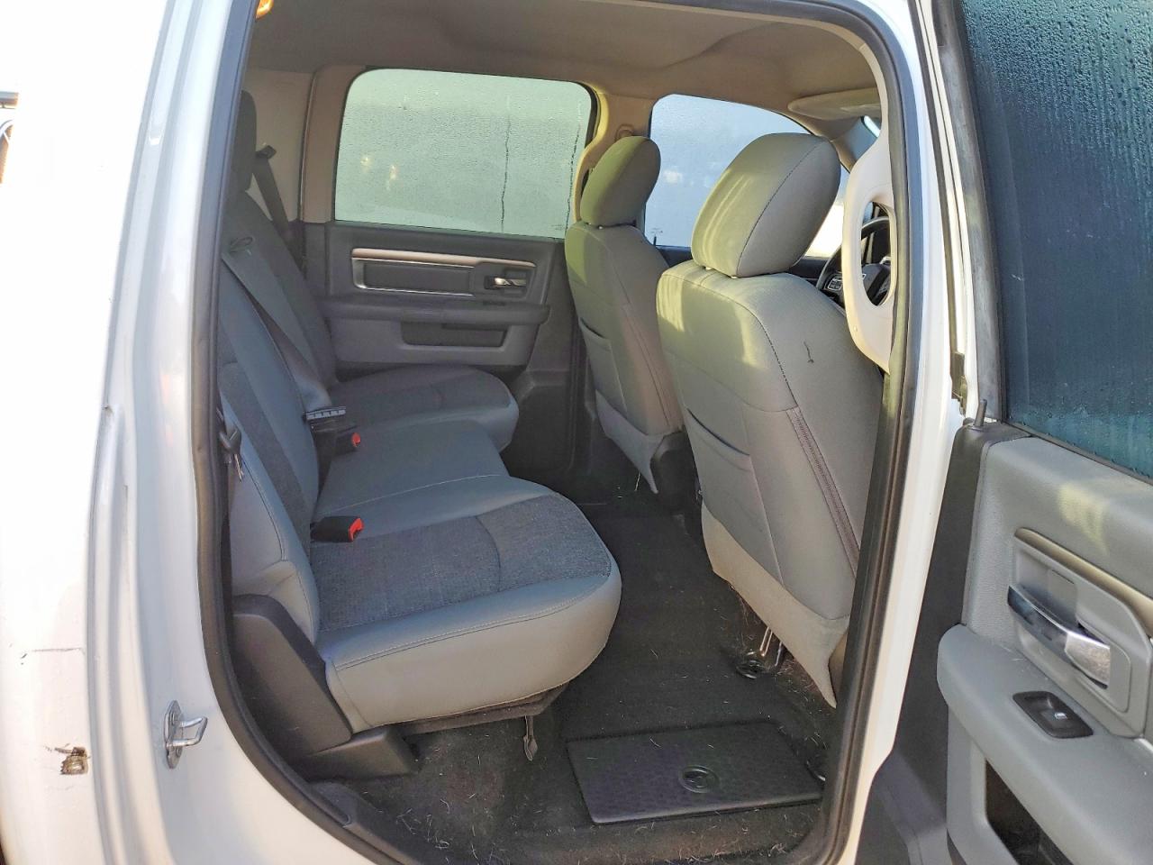 2016 RAM 1500 SLT photo 10