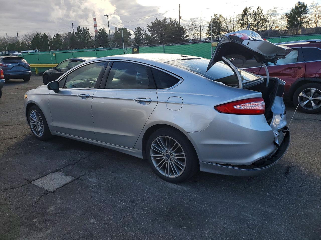2013 FORD FUSION SE photo 2