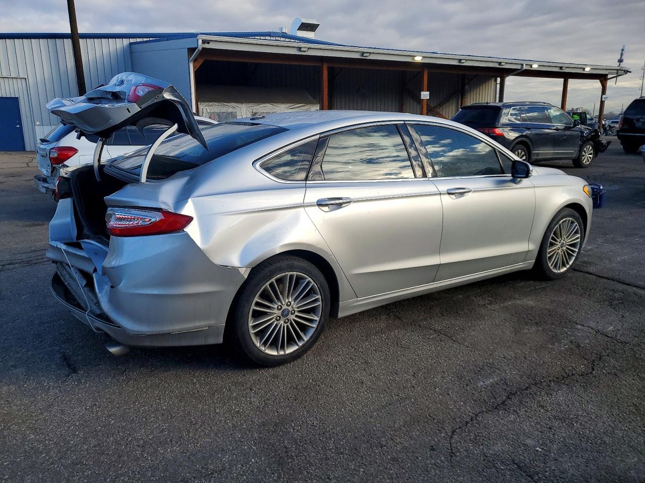 2013 FORD FUSION SE photo 3
