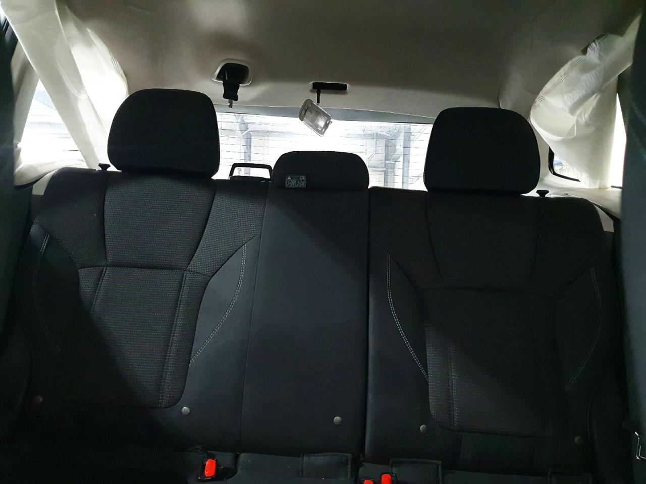 2019 SUBARU FORESTER photo 10