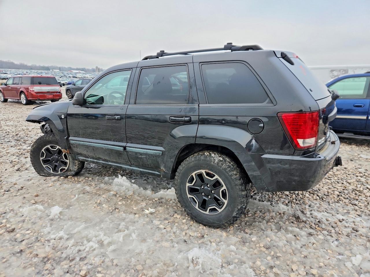 2009 JEEP GRAND CHEROKEE LAREDO photo 2