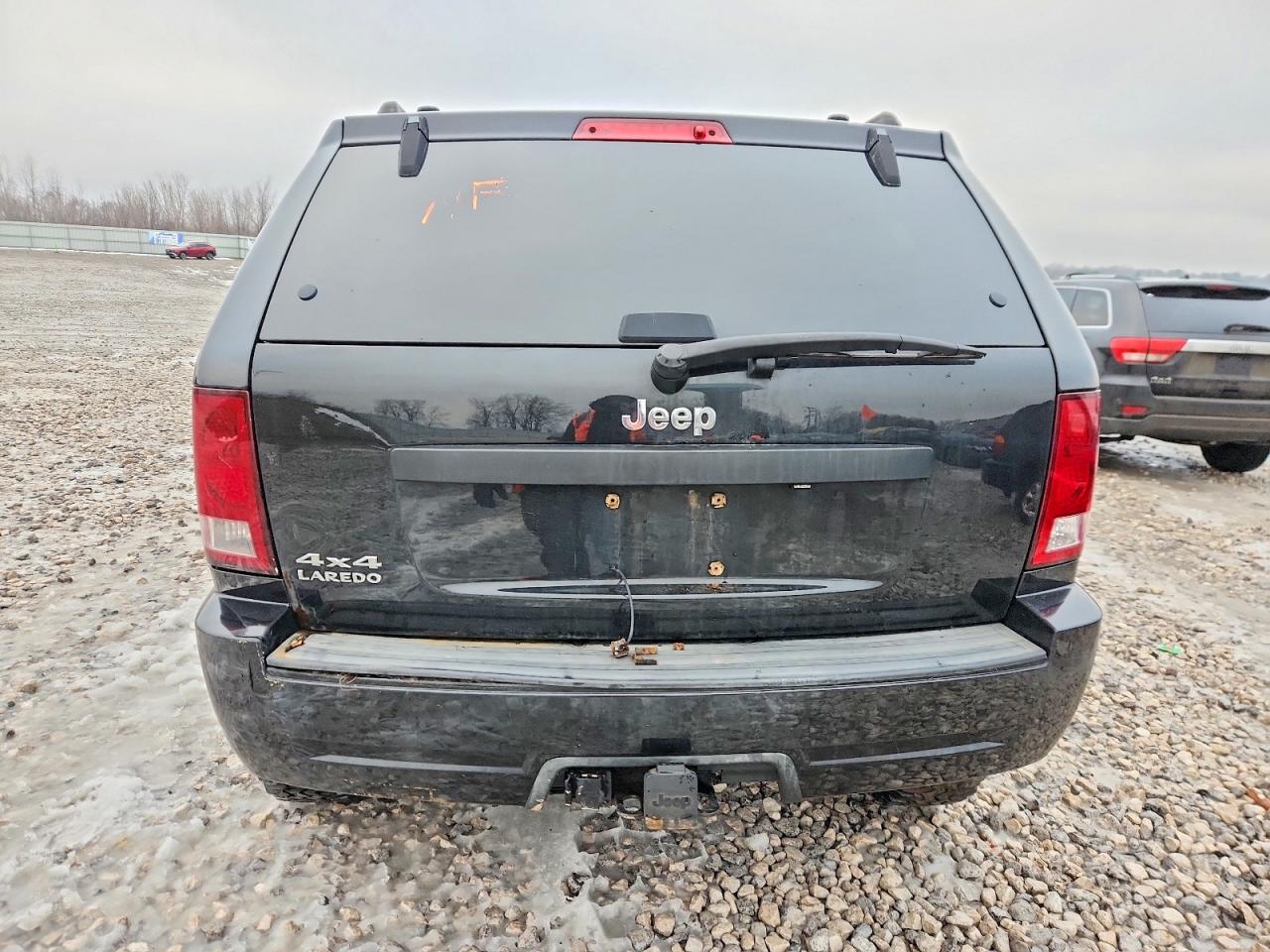 2009 JEEP GRAND CHEROKEE LAREDO photo 6
