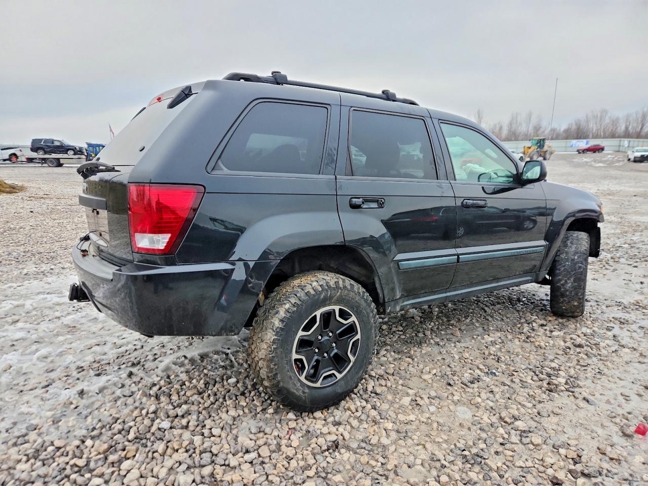 2009 JEEP GRAND CHEROKEE LAREDO photo 3