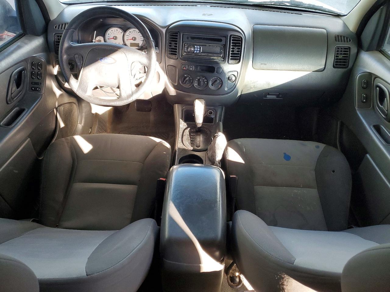 2006 FORD ESCAPE photo 15