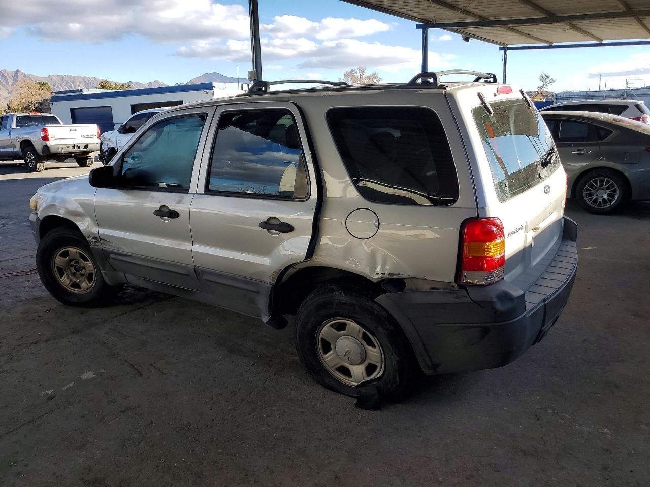 2006 FORD ESCAPE photo 3