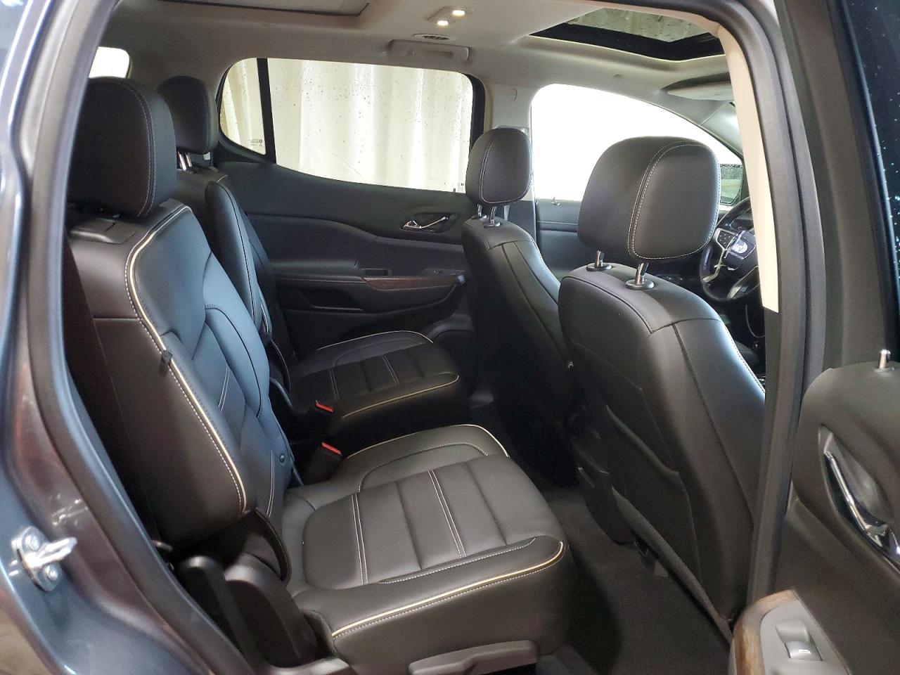 2021 GMC ACADIA DENALI photo 11