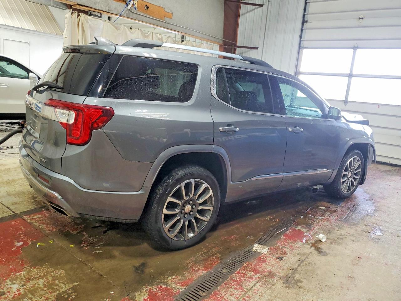 2021 GMC ACADIA DENALI photo 3