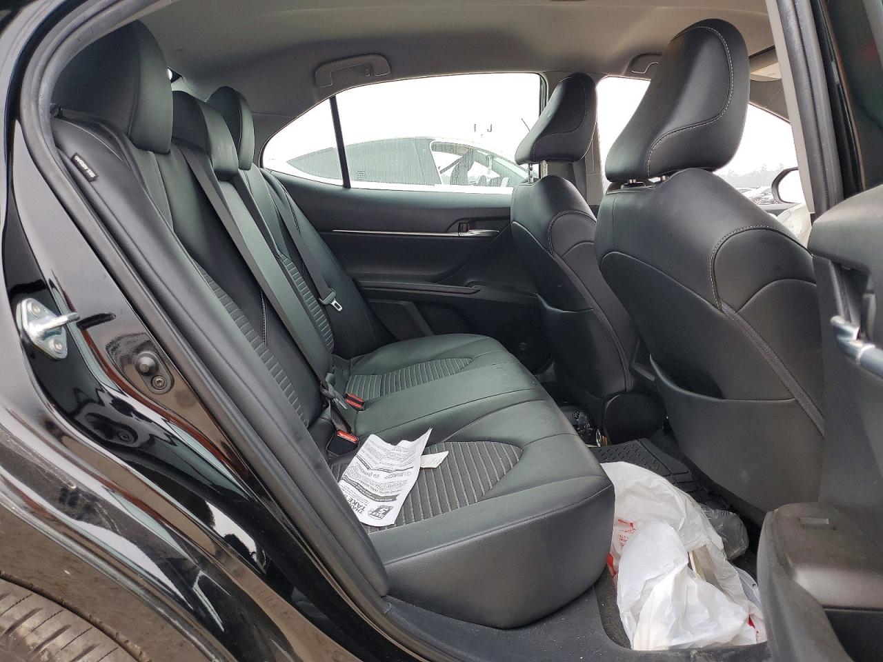 2022 TOYOTA CAMRY SE photo 11