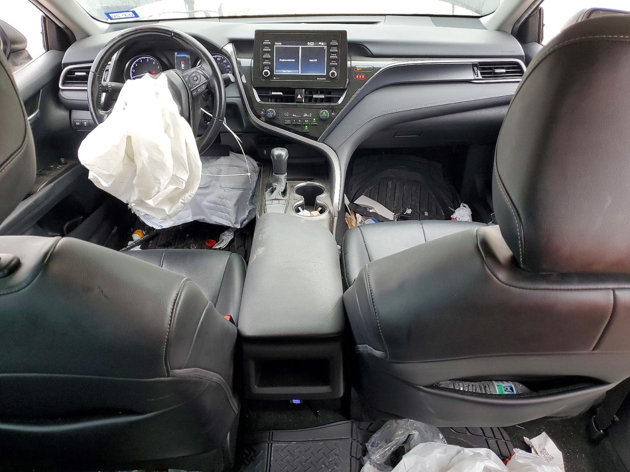 2022 TOYOTA CAMRY SE photo 8