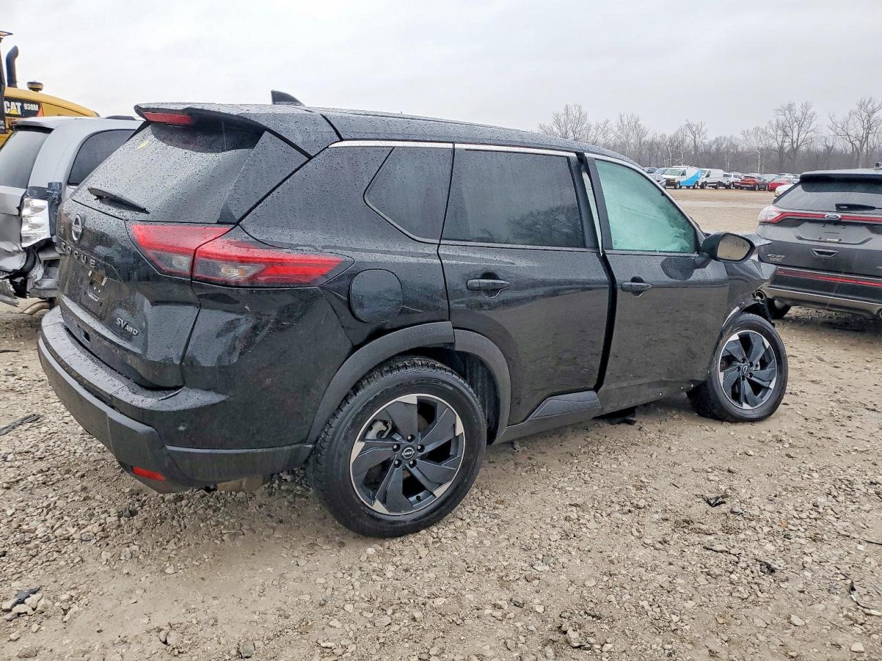 2024 NISSAN ROGUE SV photo 3