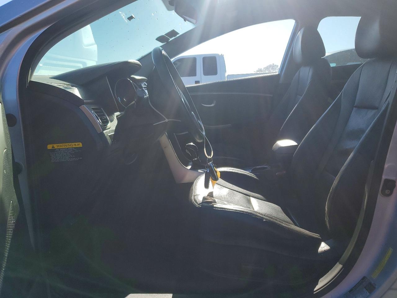 2017 HYUNDAI ELANTRA GT photo 7