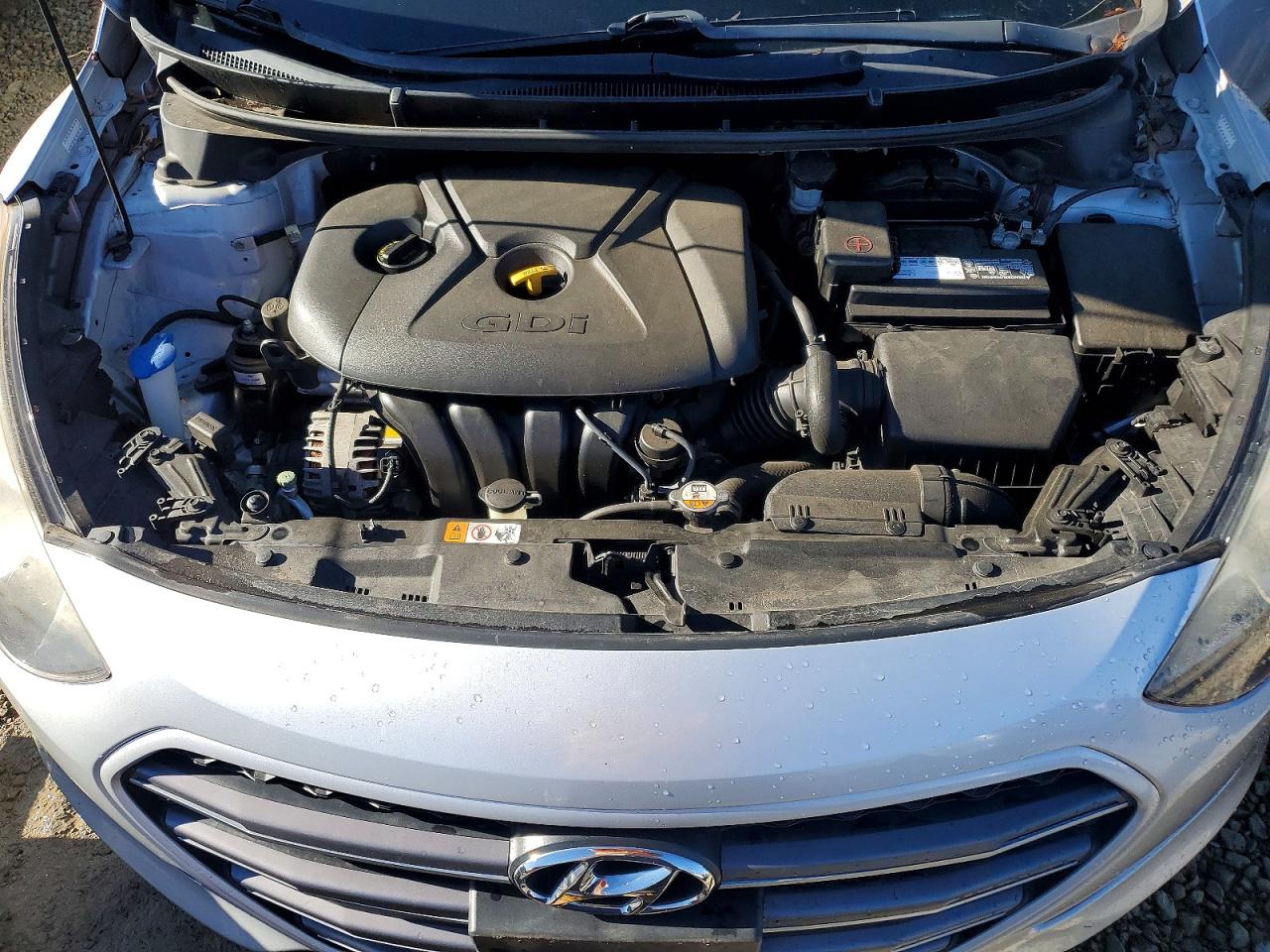 2017 HYUNDAI ELANTRA GT photo 11