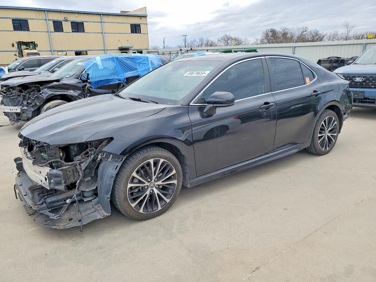 2018 TOYOTA CAMRY