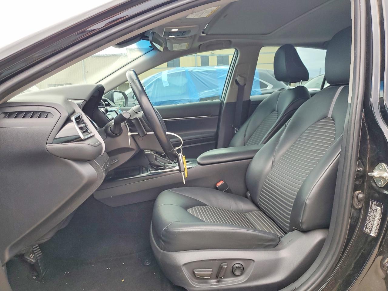 2018 TOYOTA CAMRY L photo 7