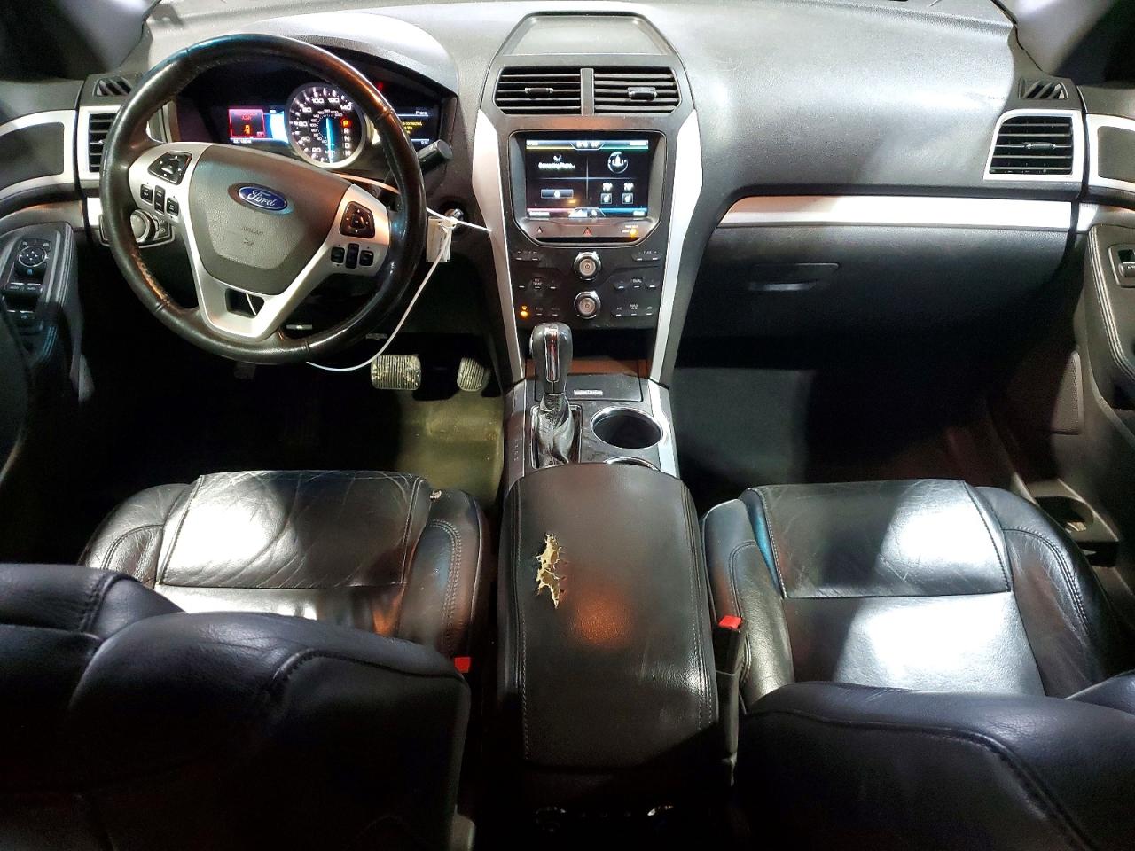 2011 FORD EXPLORER XLT photo 8