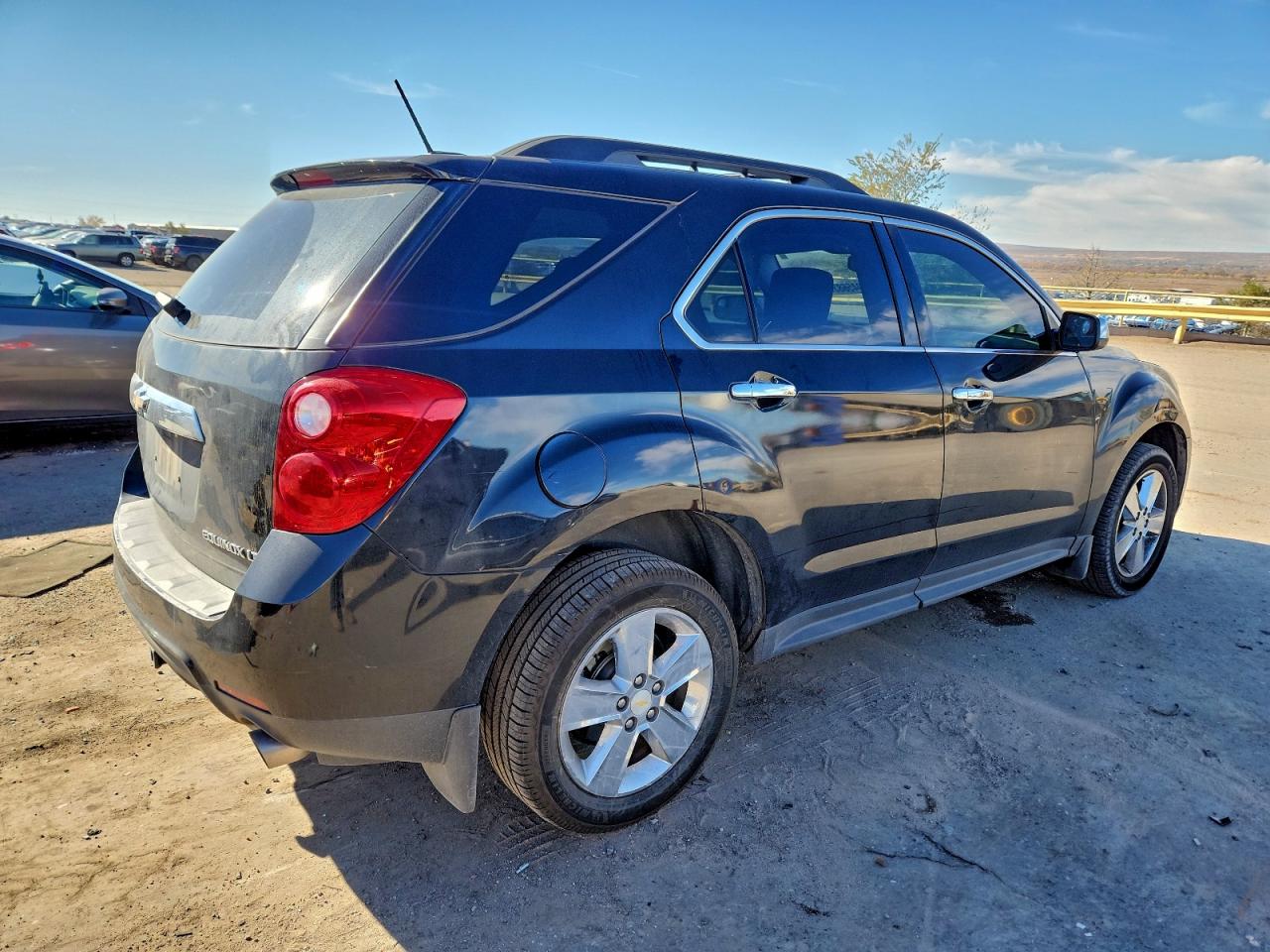 2015 CHEVROLET EQUINOX LT photo 3