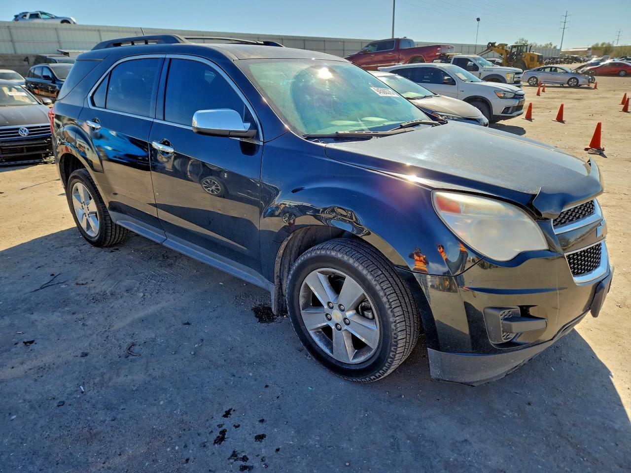 2015 CHEVROLET EQUINOX LT photo 4